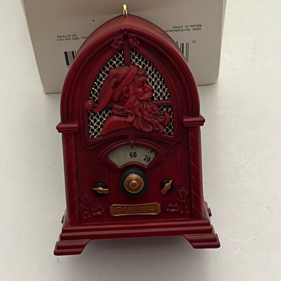 Hallmark A Christmas Broadcast Magic Sound Light 2006 Keepsake Ornament - Picture 2 of 9